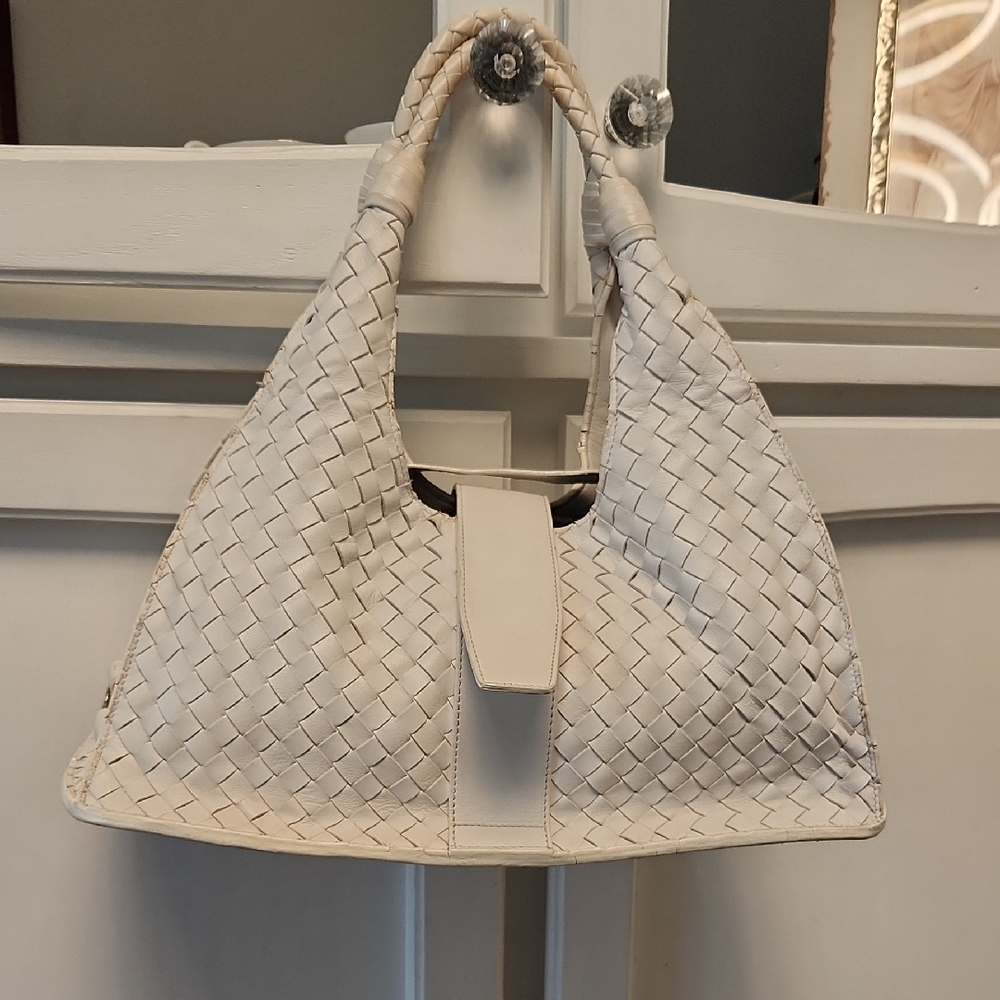 Bottega Veneta White Intreccio Leather Hobo Bag